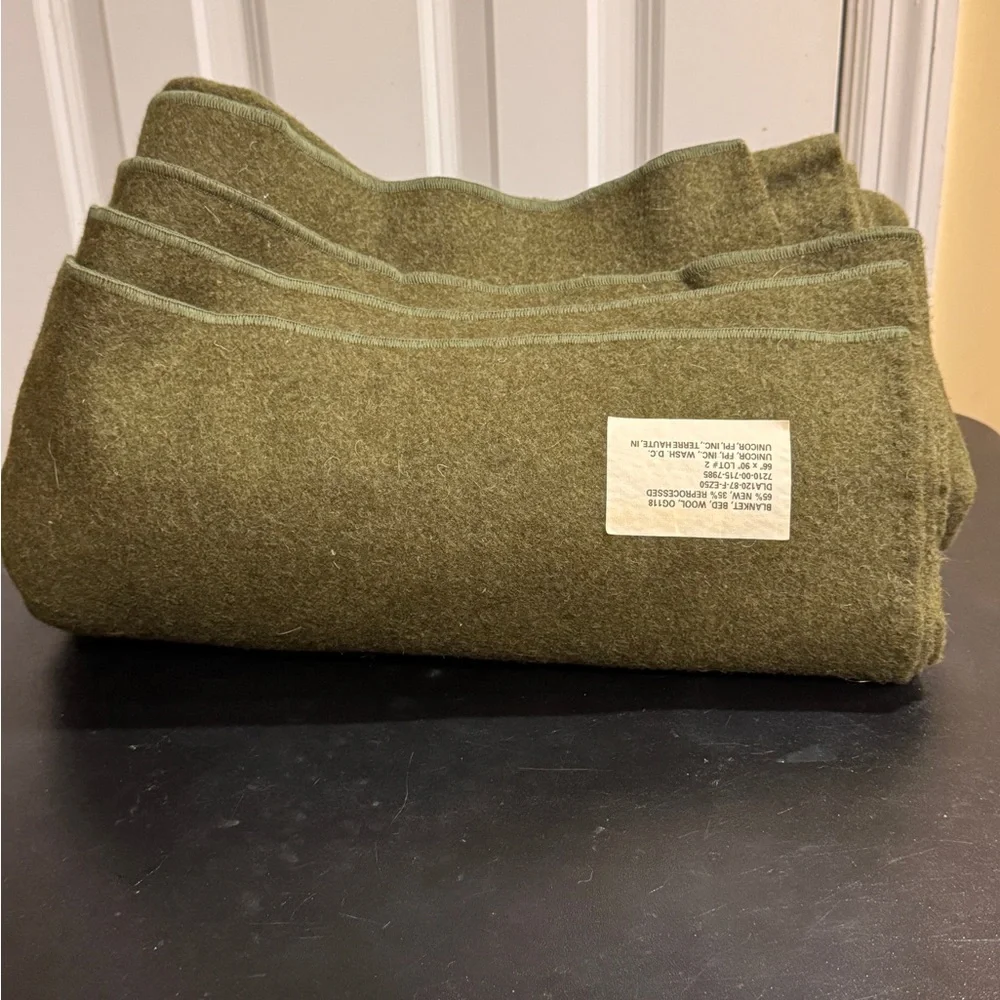 Unicor green Wool Bed military Blanket 66x90